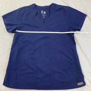 Scrub top